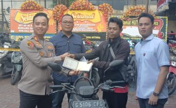 Polsek Tambora Kembalikan Motor Hasil Penyelundupan Kepada Korbany