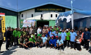 80 Ton Pupuk Batu Bara Disalurkan ke Petani Riau, Kapolri: Wujud Polri Hadir untuk Masyarakat