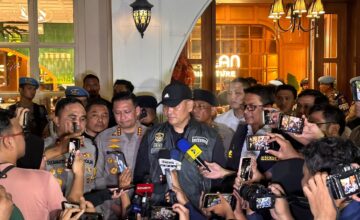 Polisi Temukan Brankas Berisi Valas Saat Geledah Kafe di Cipete
