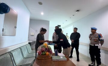Di Tengah Perawatan Intensif, Polri Hadir Menguatkan Keluarga Korban Kekerasan Anak