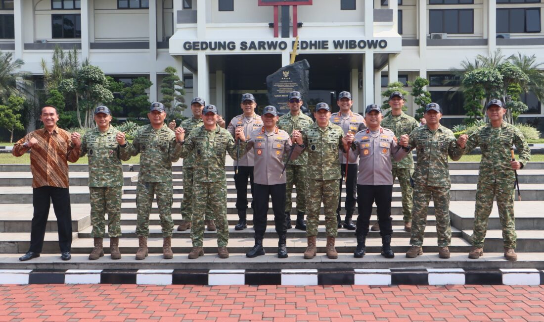 Kapolda Metro Jaya dan Pangdam Jaya Sambangi Mako Kopassus Cijantung, Pererat Sinergi Bersama Pangkopassus