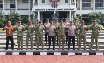 Kapolda Metro Jaya dan Pangdam Jaya Sambangi Mako Kopassus Cijantung, Pererat Sinergi Bersama Pangkopassus