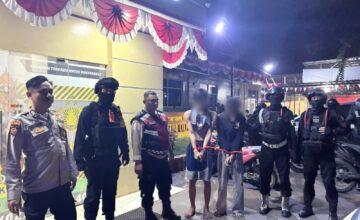 Patroli Brimob dan Polsek Cilincing Amankan Dua Pria Diduga Terlibat Curanmor