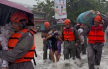 Polri Gerak Cepat Evakuasi Warga Terdampak Banjir di Padang